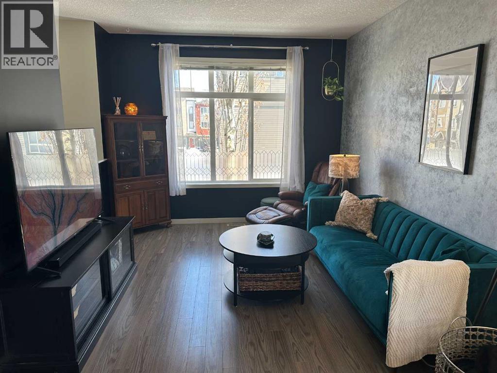 113 Copperpond Row Se, Calgary, Alberta  T2Z 1H3 - Photo 15 - A2302891