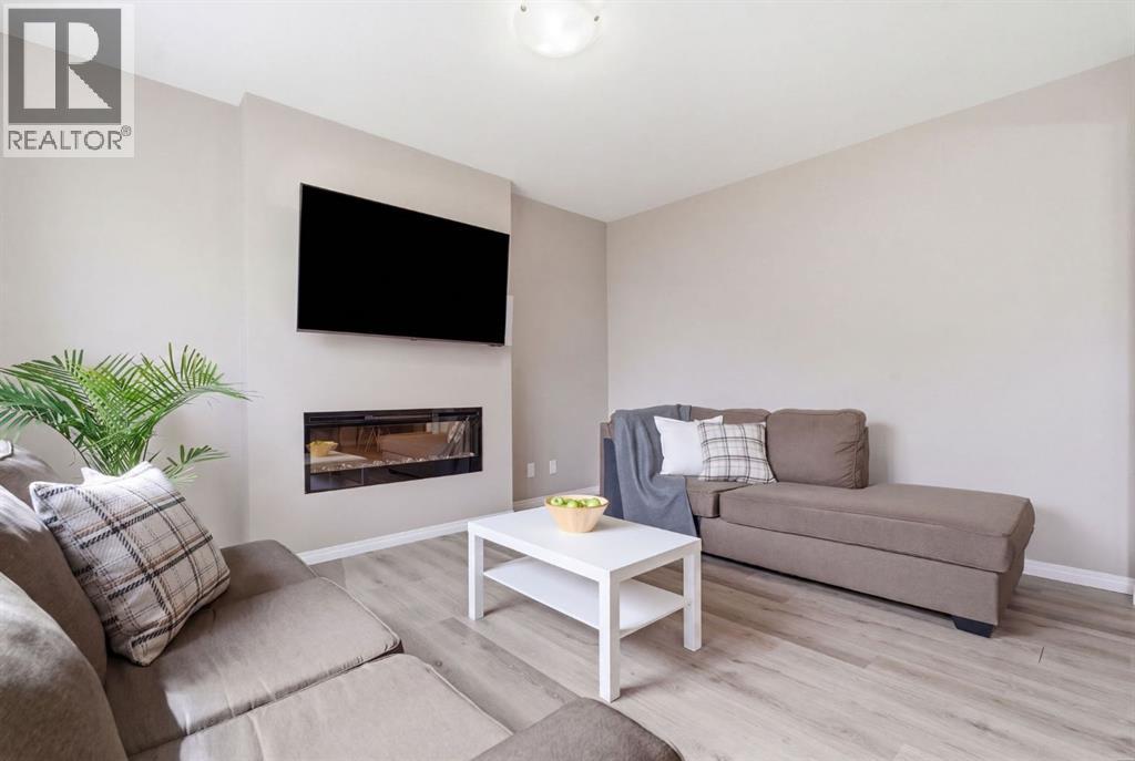 22 Carrington Crescent Nw, Calgary, Alberta  T3P 1N6 - Photo 12 - A2304863