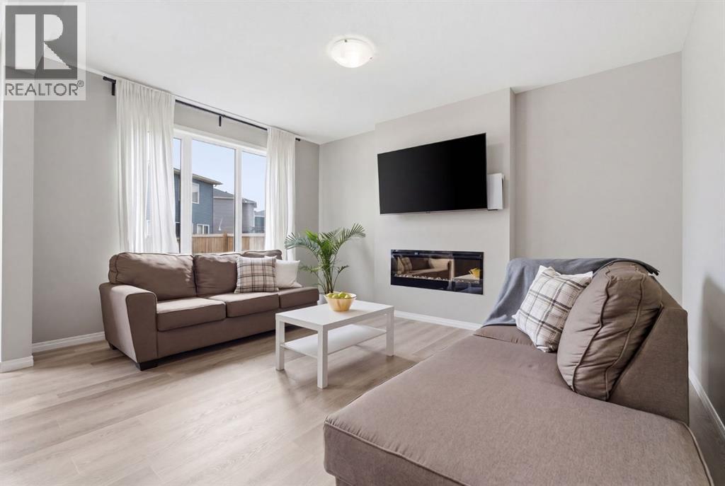 22 Carrington Crescent Nw, Calgary, Alberta  T3P 1N6 - Photo 11 - A2304863