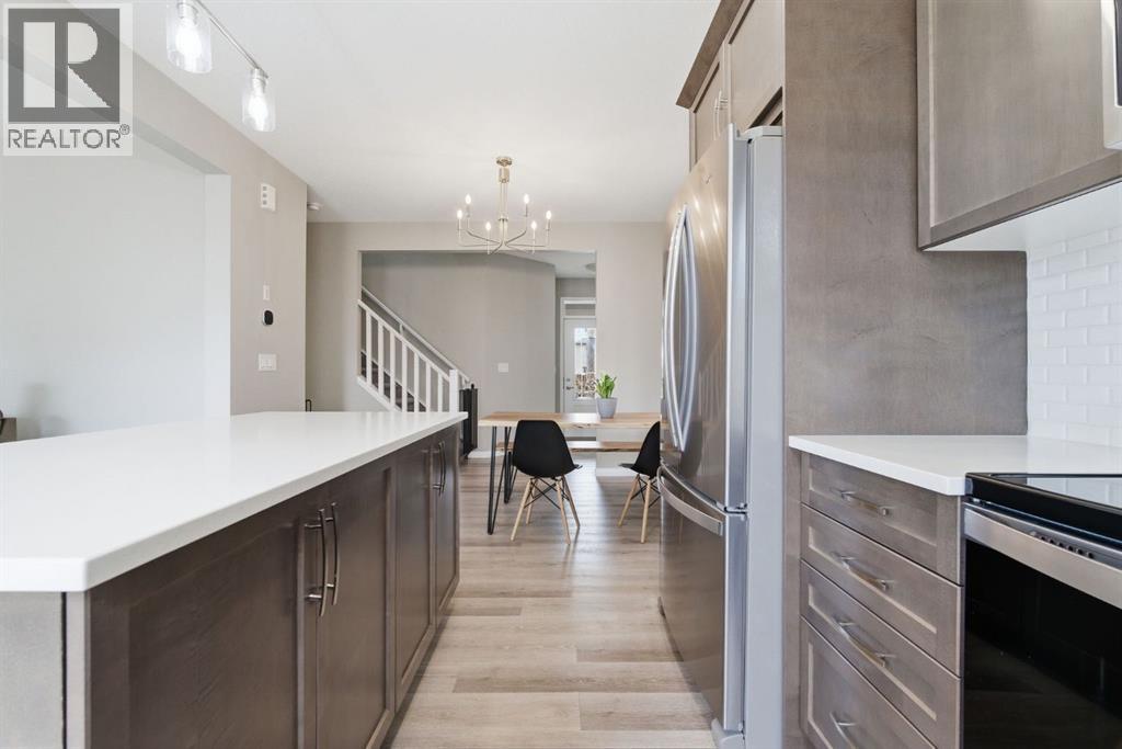 22 Carrington Crescent Nw, Calgary, Alberta  T3P 1N6 - Photo 6 - A2304863