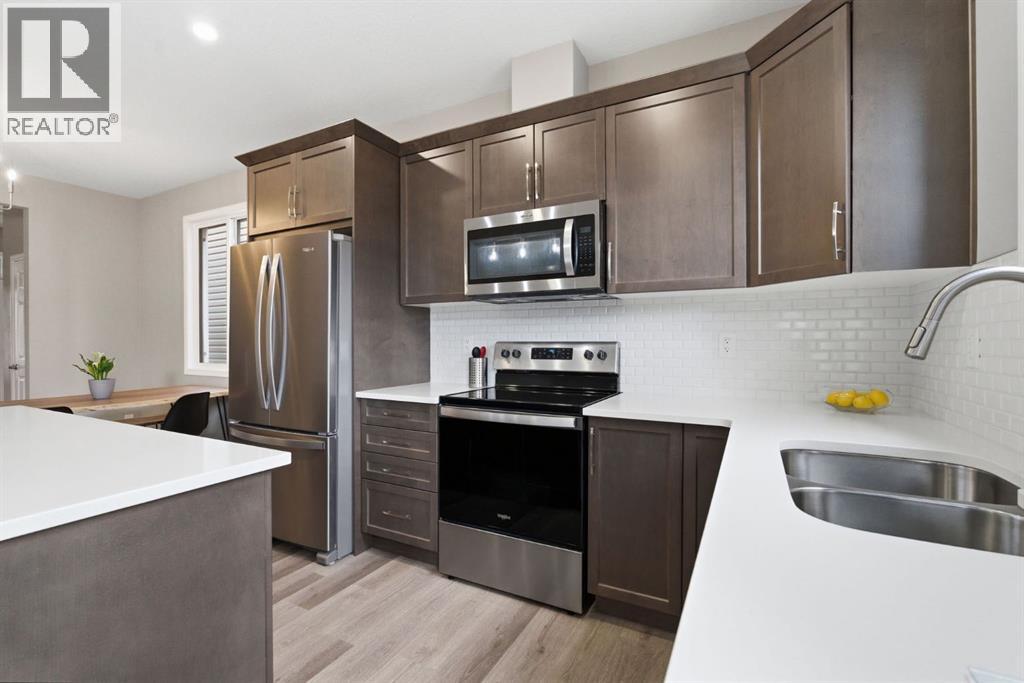 22 Carrington Crescent Nw, Calgary, Alberta  T3P 1N6 - Photo 2 - A2304863