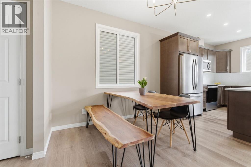 22 Carrington Crescent Nw, Calgary, Alberta  T3P 1N6 - Photo 8 - A2304863