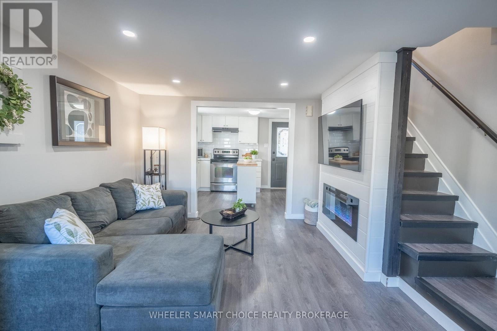 336 St Felix Street, Cornwall, Ontario  K6H 5A6 - Photo 8 - X13040954