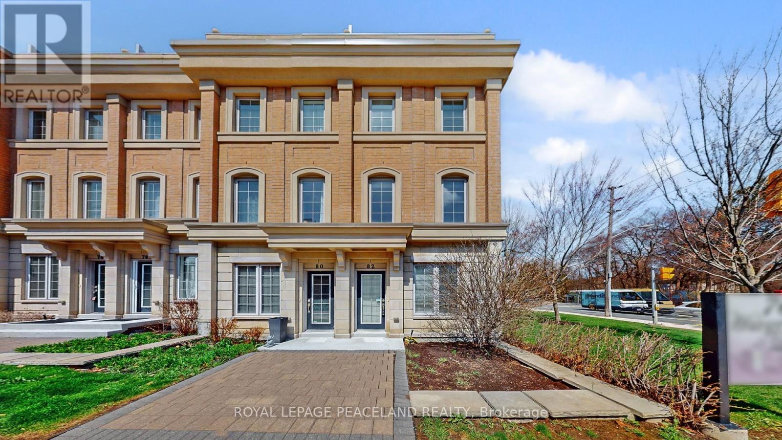 82 Hargrave Lane, Toronto, Ontario  M4N 0A4 - Photo 2 - C13040922