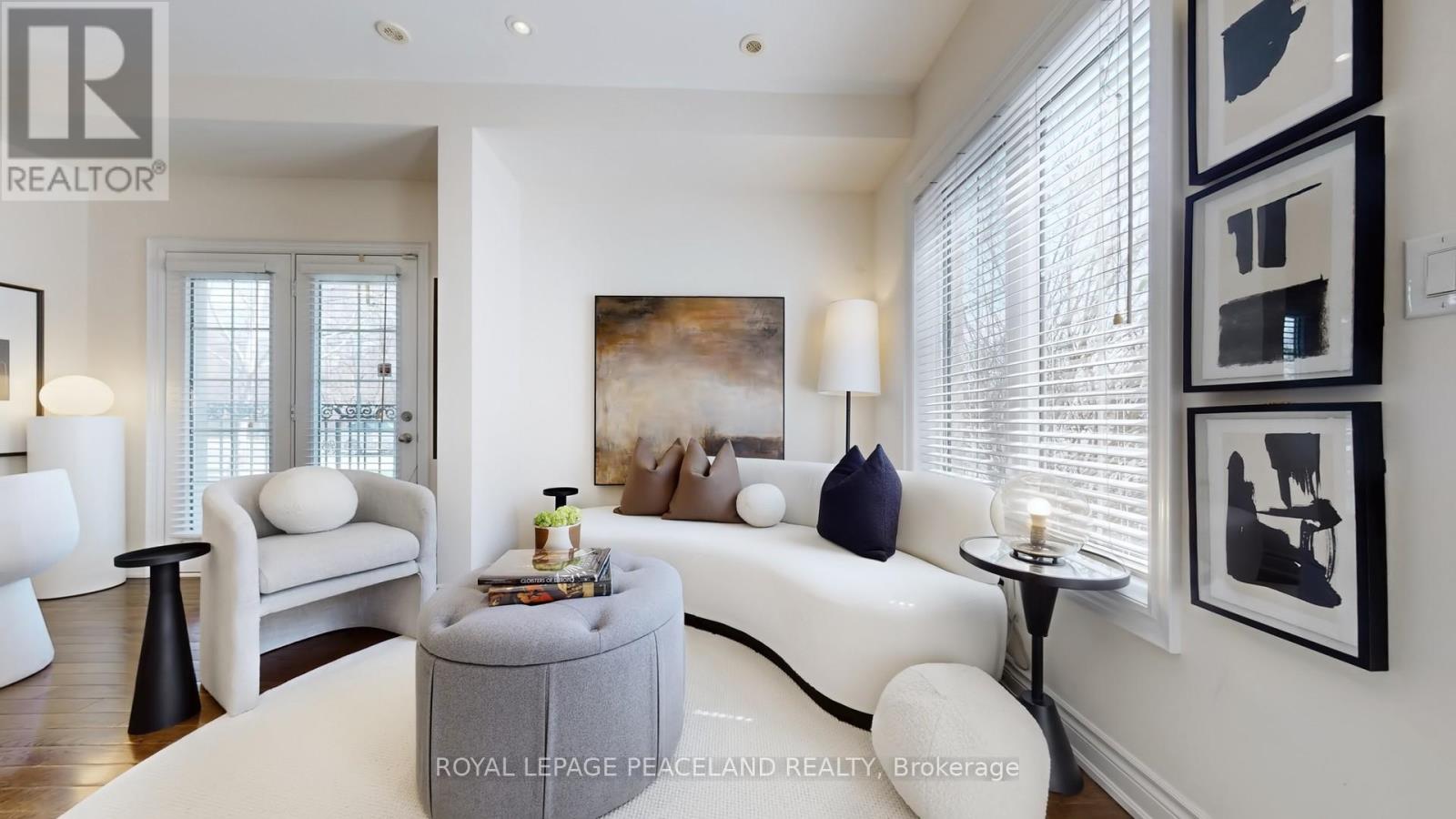 82 Hargrave Lane, Toronto, Ontario  M4N 0A4 - Photo 4 - C13040922