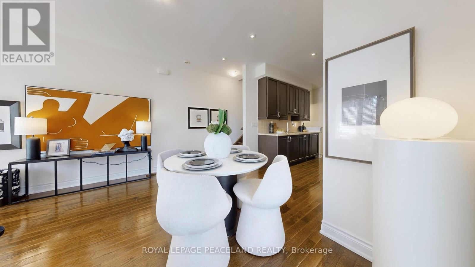 82 Hargrave Lane, Toronto, Ontario  M4N 0A4 - Photo 8 - C13040922