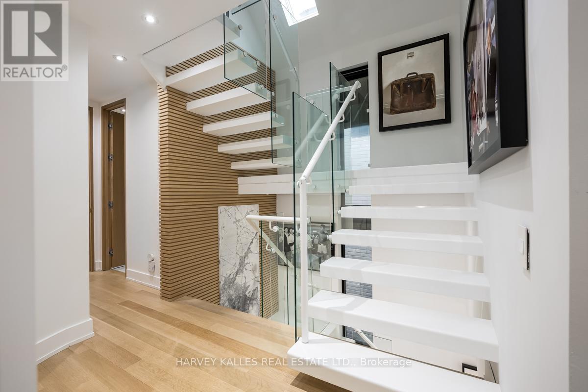 131 Balmoral Avenue, Toronto, Ontario  M4V 1J5 - Photo 16 - C12891542