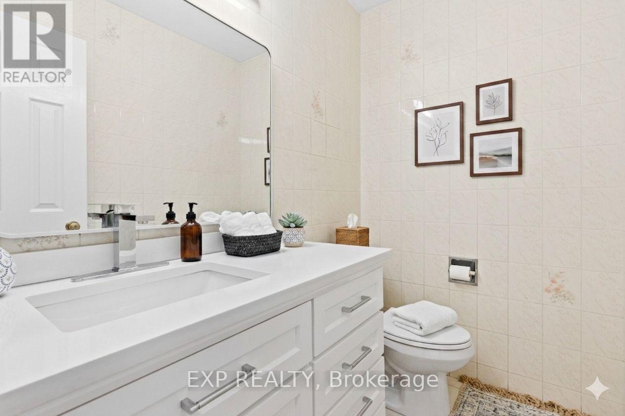 Main - 61 Dundee Crescent, Markham, Ontario  L3R 8Y9 - Photo 12 - N13028018