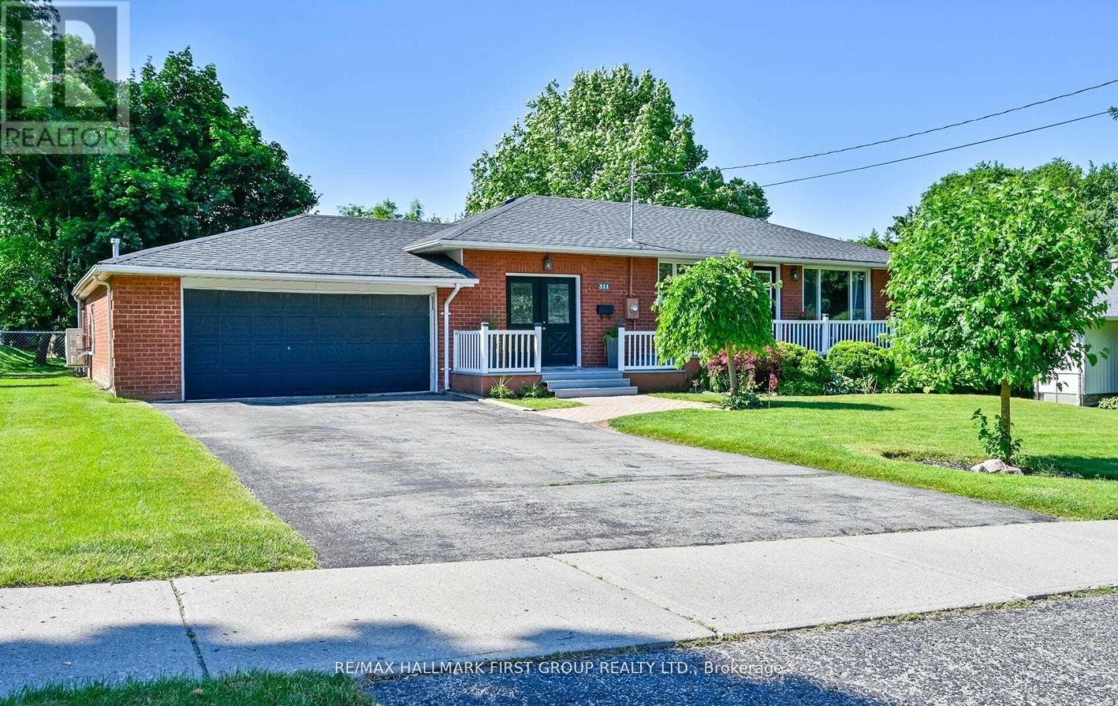 311 FREDERICK STREET, Whitby, Ontario