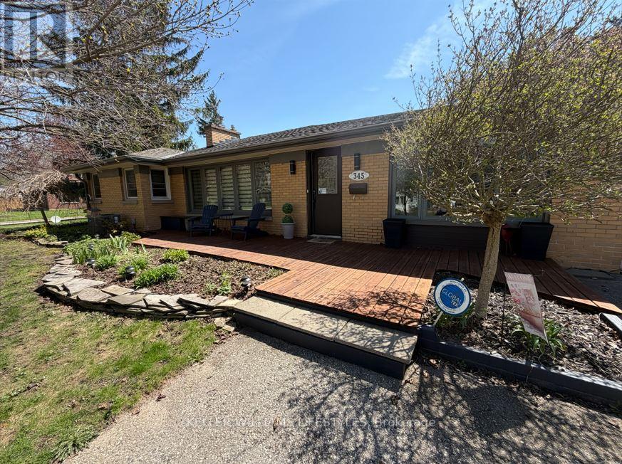 345 Glenrose Drive, London South, Ontario  N6K 2A9 - Photo 3 - X12847444