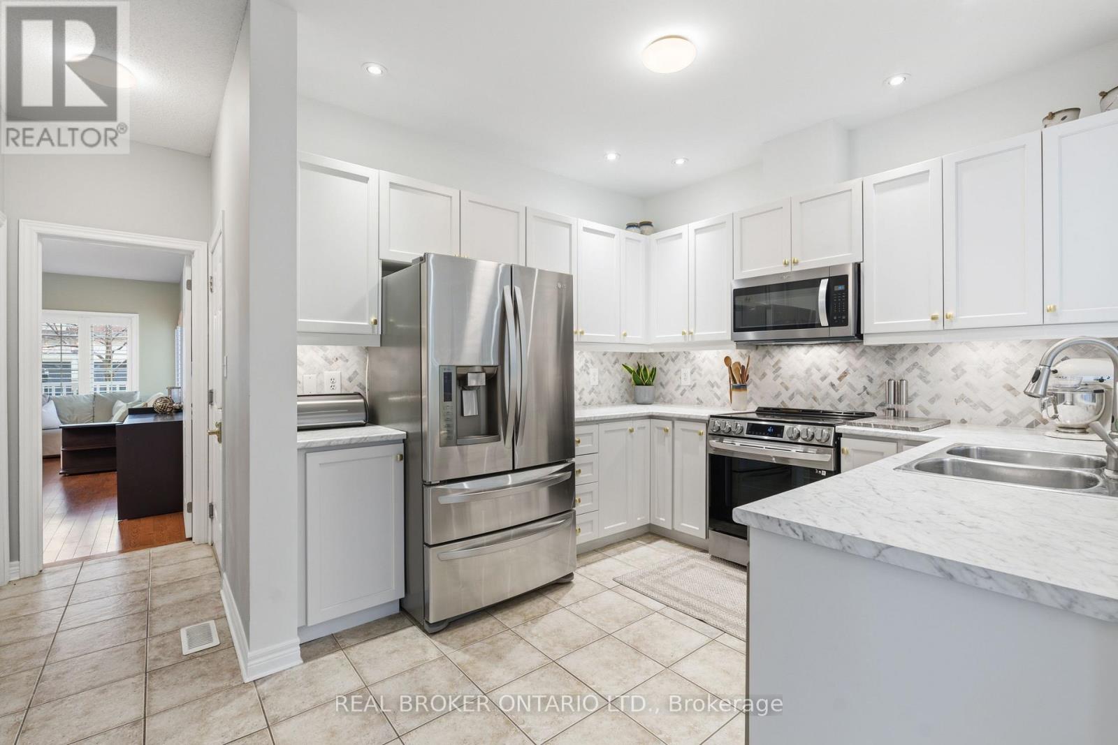 4648 Kearse Street, Burlington, Ontario  L7M 0E2 - Photo 13 - W13040512