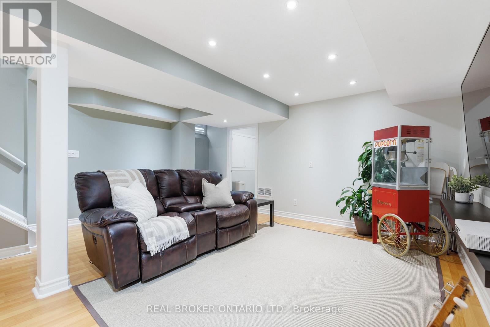 4648 Kearse Street, Burlington, Ontario  L7M 0E2 - Photo 25 - W13040512