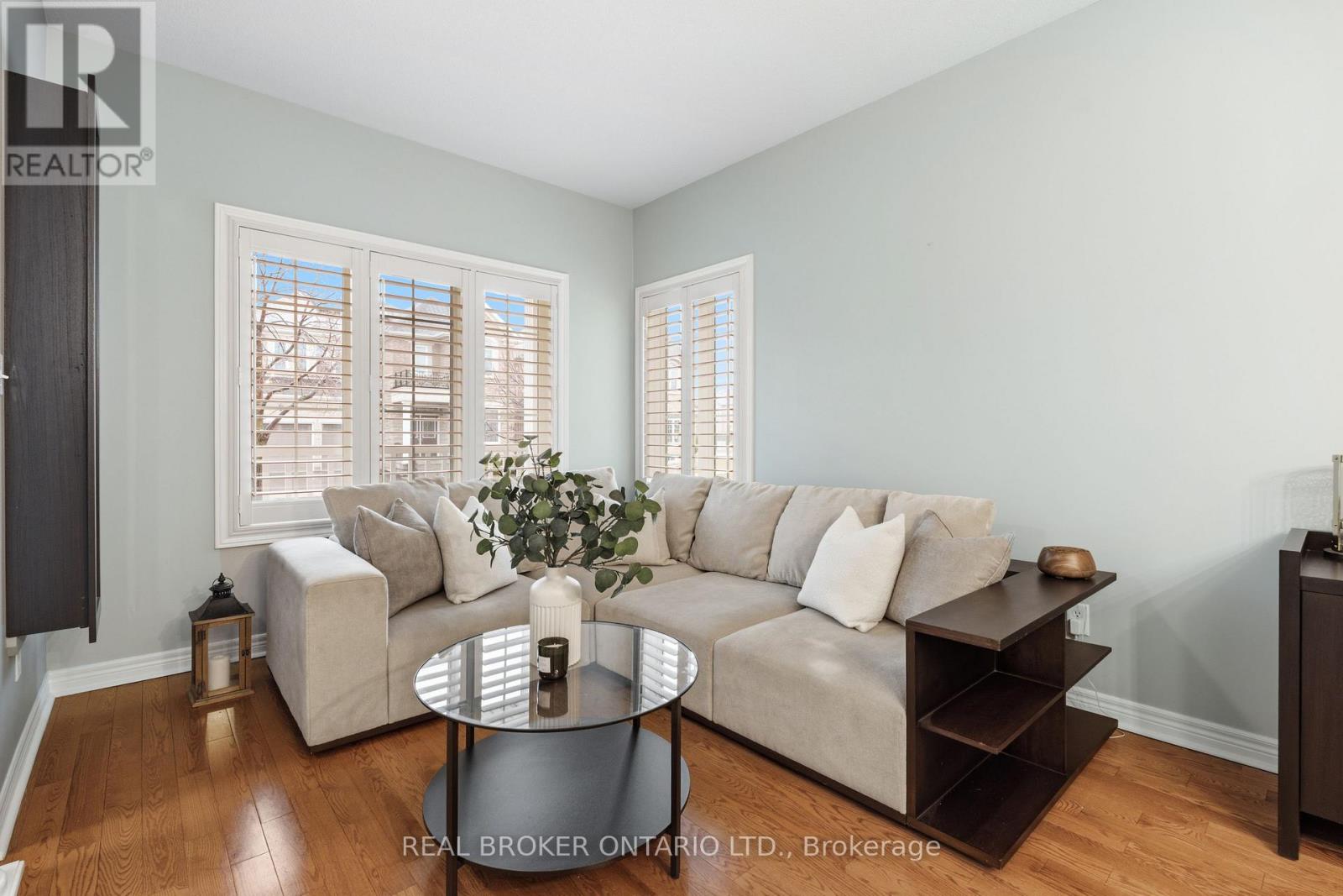 4648 Kearse Street, Burlington, Ontario  L7M 0E2 - Photo 3 - W13040512