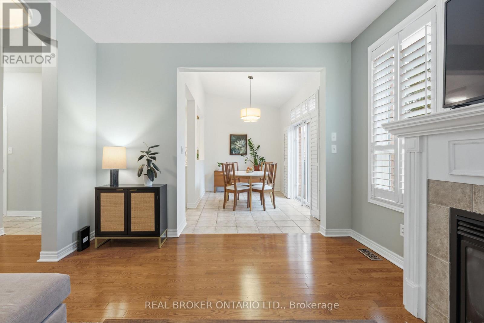 4648 Kearse Street, Burlington, Ontario  L7M 0E2 - Photo 8 - W13040512