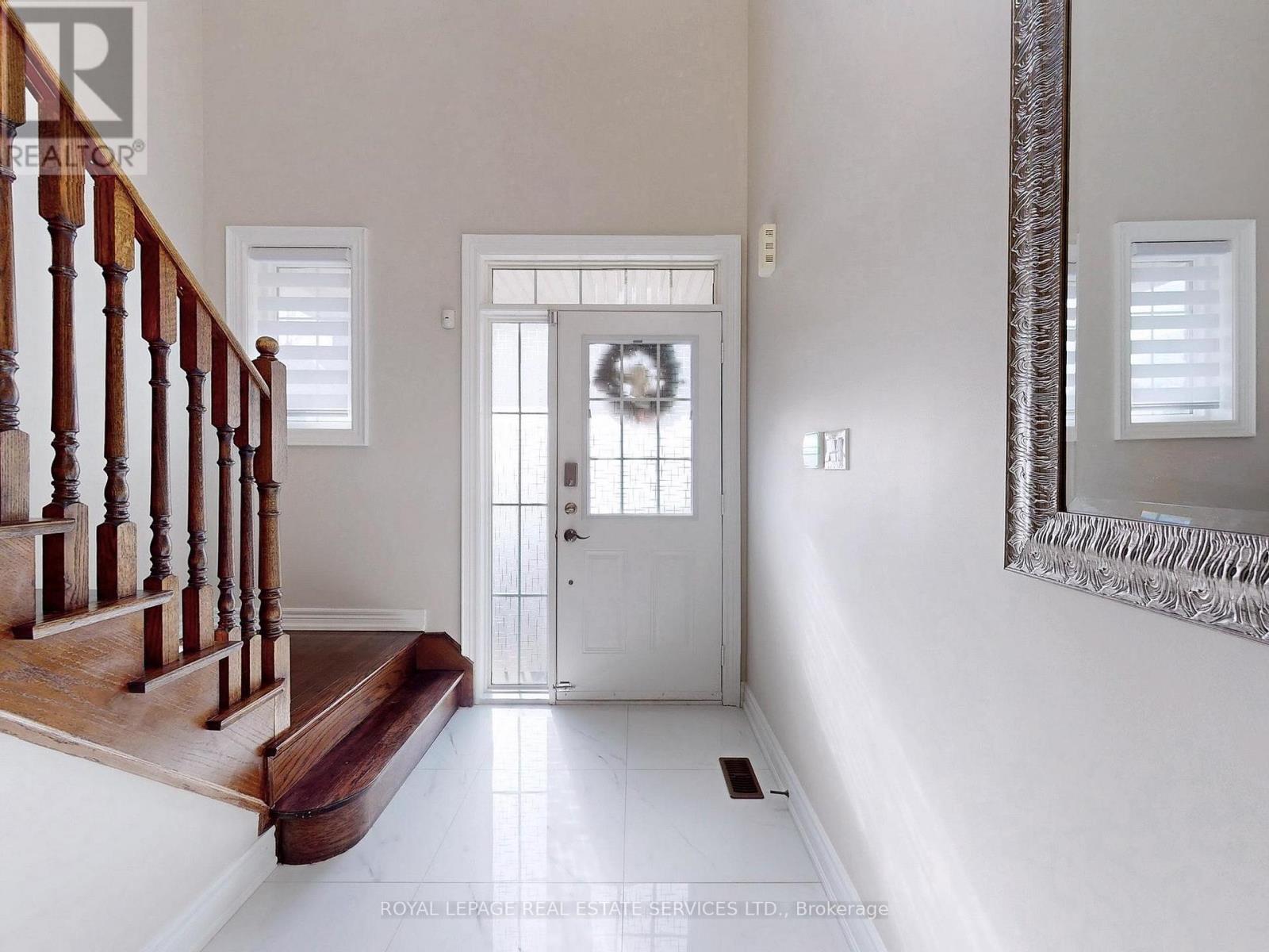 1158 Atkins Drive, Newmarket, Ontario  L3X 0A6 - Photo 18 - N13040732