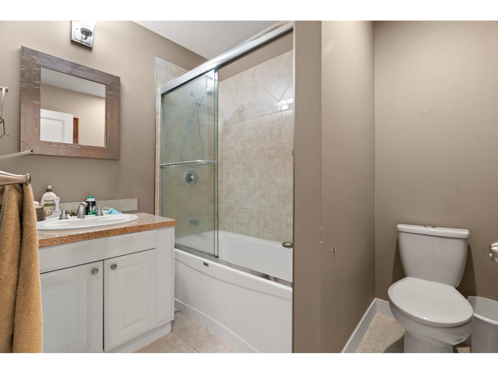 9716 Corbould Street, Chilliwack Proper West, Chilliwack, British Columbia  V2P 4B5 - Photo 15 - R3114634