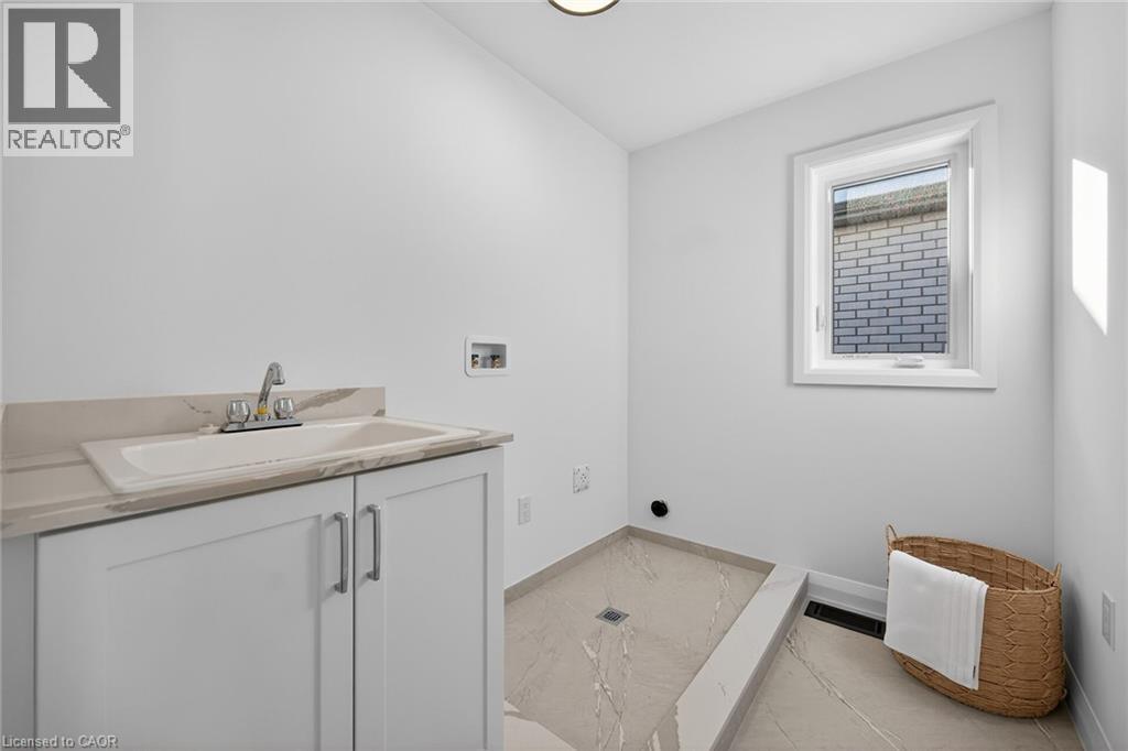 29 Kingfisher Drive, Hamilton, Ontario  L9A 5A4 - Photo 42 - 40690071