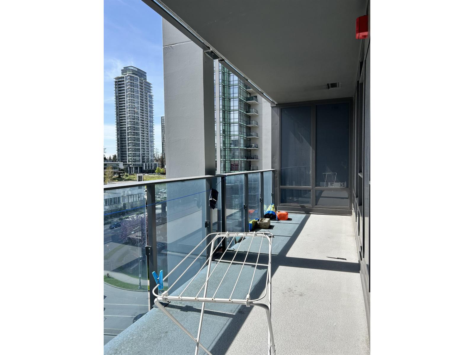 809 10448 University Drive, Surrey, British Columbia  V3T 0S7 - Photo 2 - R3099392