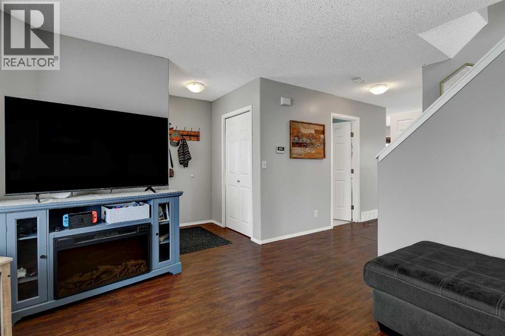 9006 63 Avenue, Grande Prairie, Alberta  T8W 2M3 - Photo 3 - A2302320