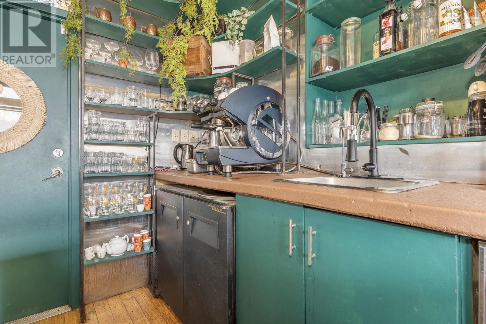 5775 Charles Street, Halifax, Halifax, Nova Scotia  B3K 1K7 - Photo 10 - 202608524