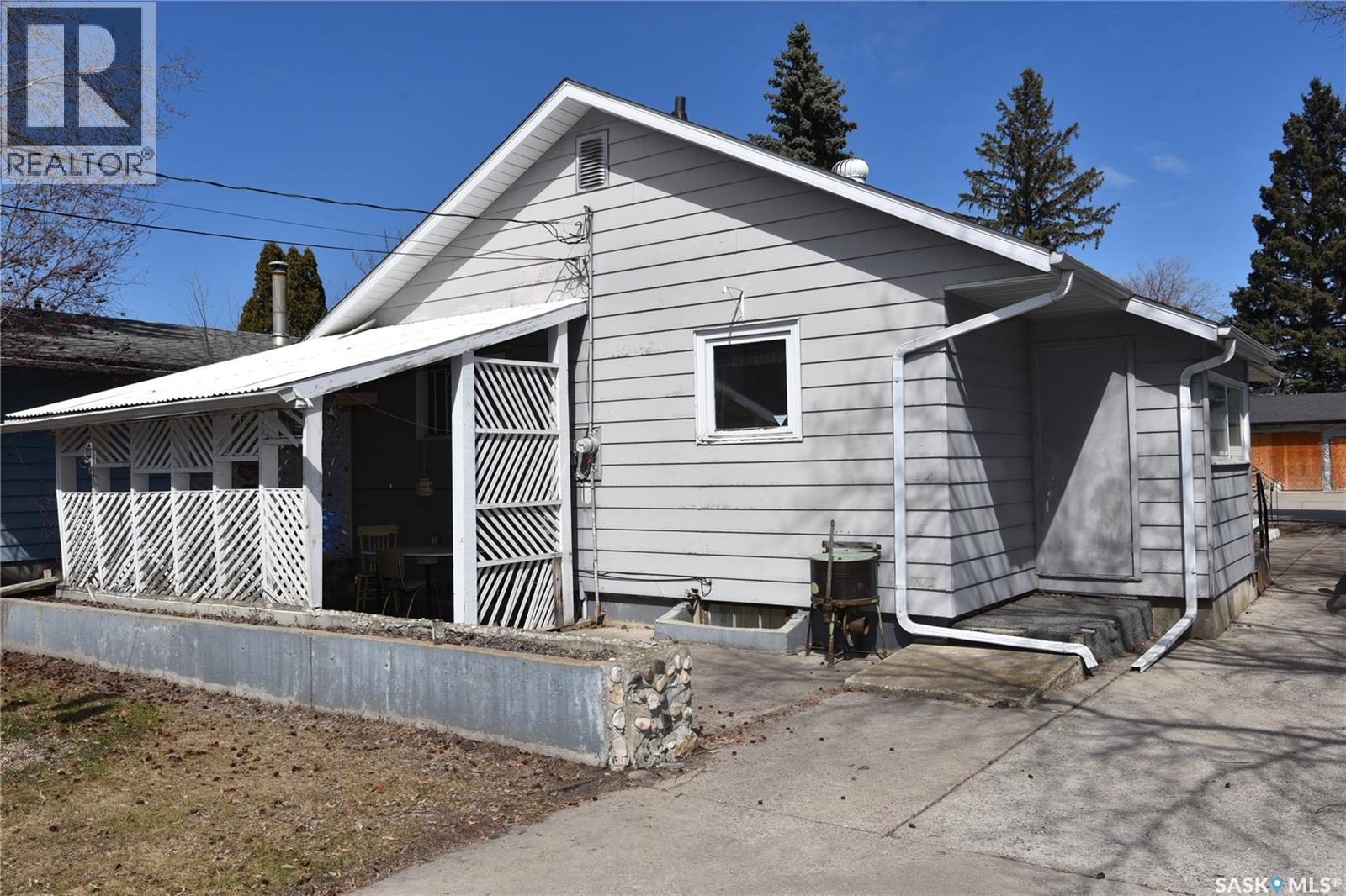 220 2nd Street E, Nipawin, Saskatchewan  S0E 1E0 - Photo 25 - SK033869