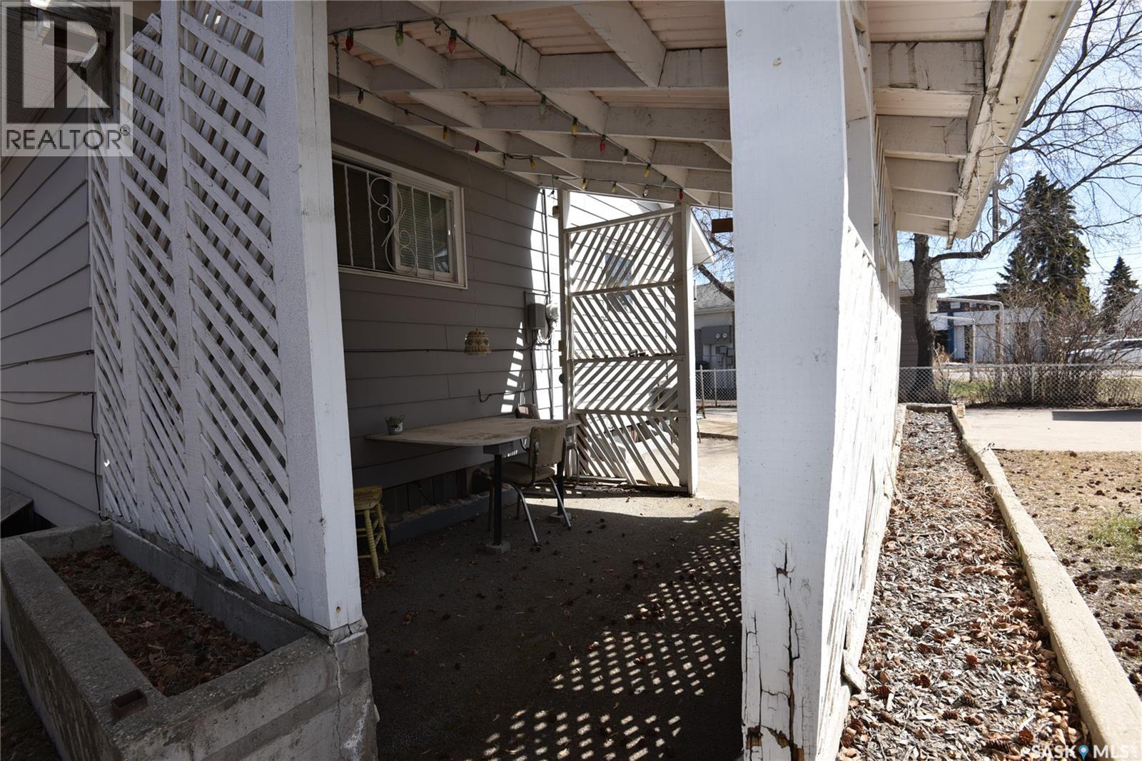 220 2nd Street E, Nipawin, Saskatchewan  S0E 1E0 - Photo 26 - SK033869