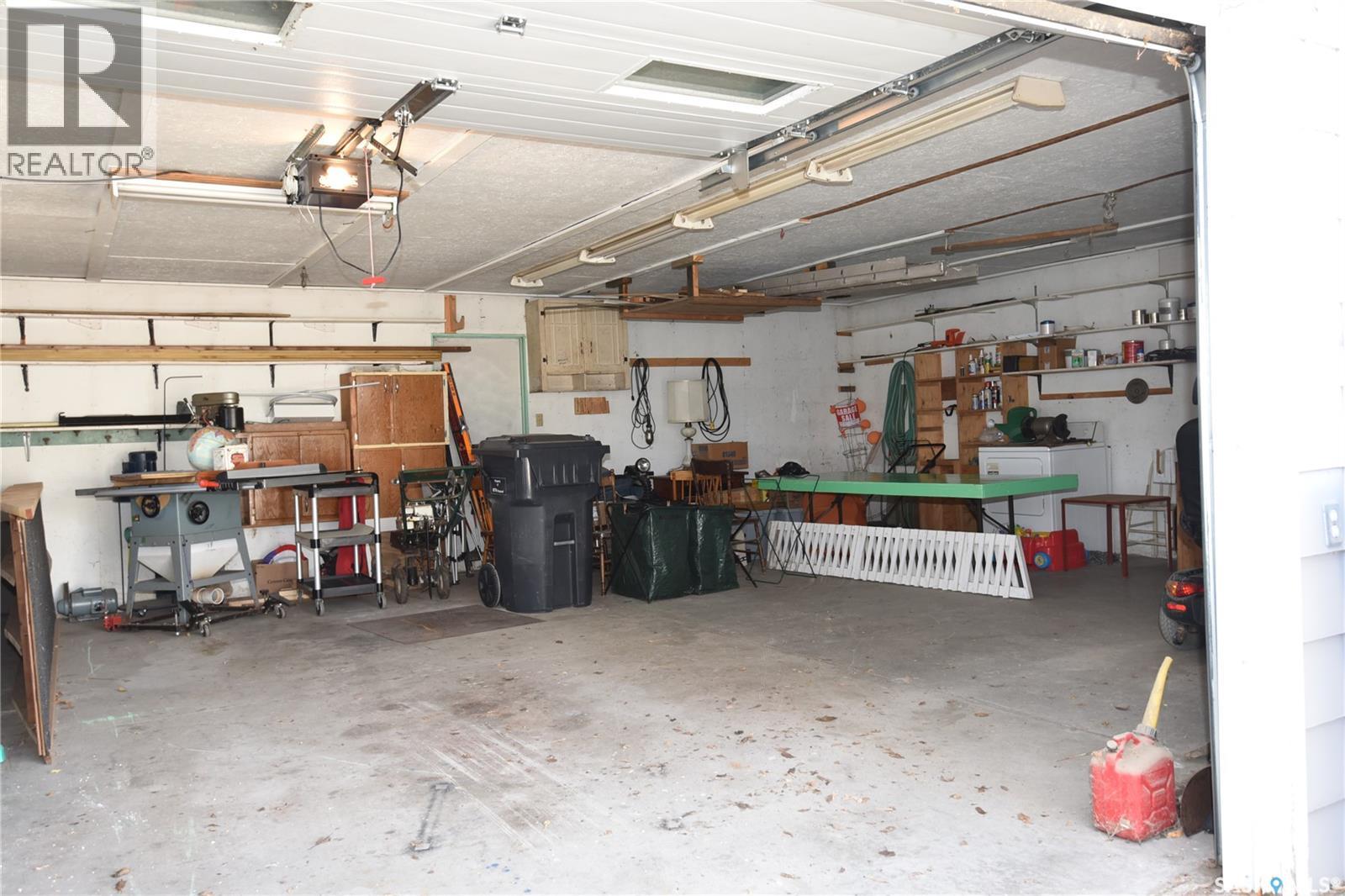 220 2nd Street E, Nipawin, Saskatchewan  S0E 1E0 - Photo 31 - SK033869