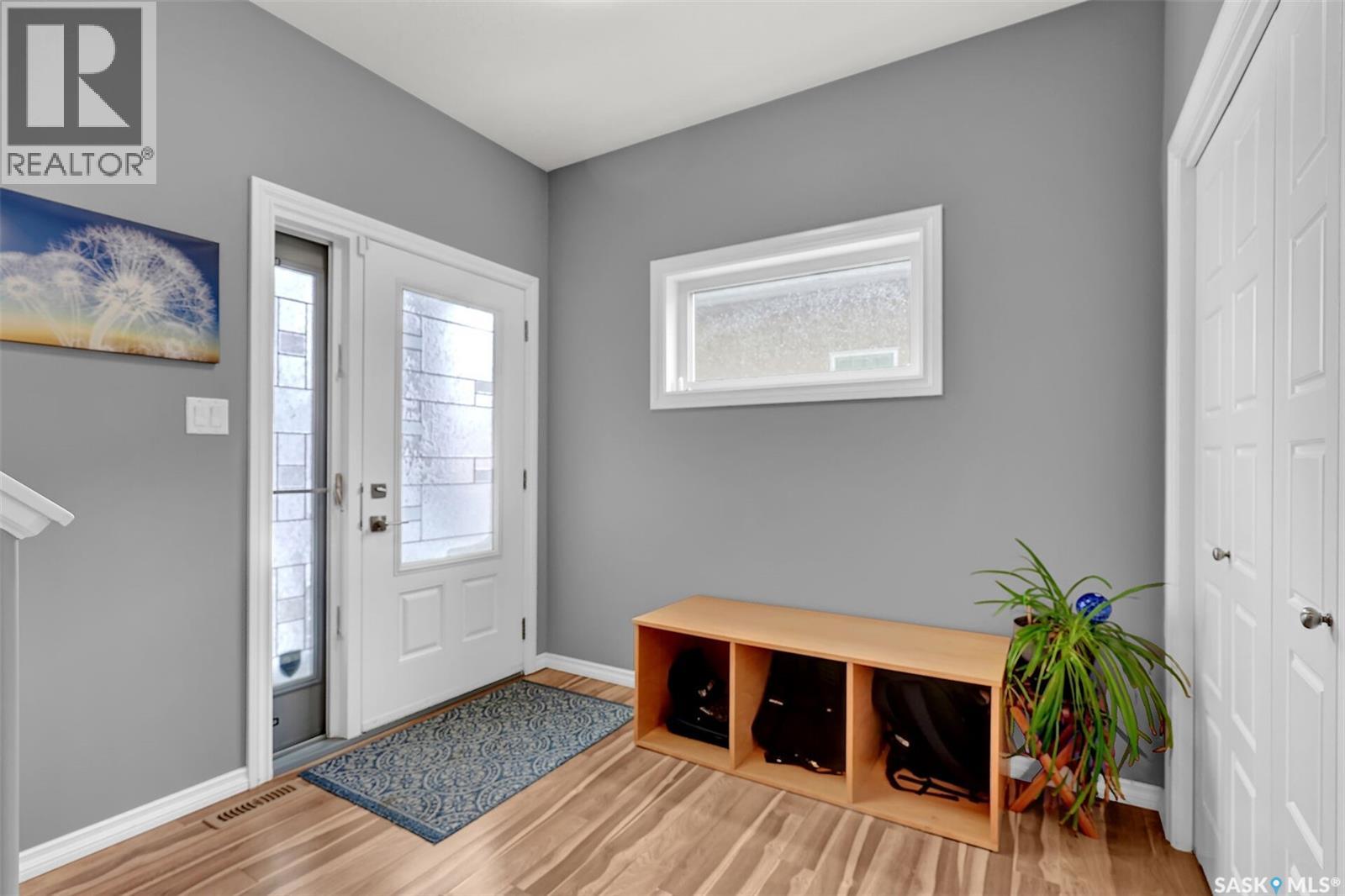 4217 Preston Crescent, Regina, Saskatchewan  S4X 0C6 - Photo 4 - SK033868