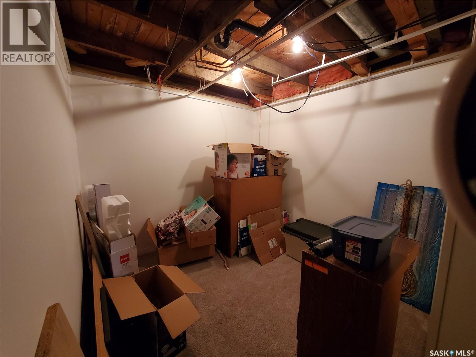 321 1st Street W, Ponteix, Saskatchewan  S0N 1Z0 - Photo 28 - SK033867