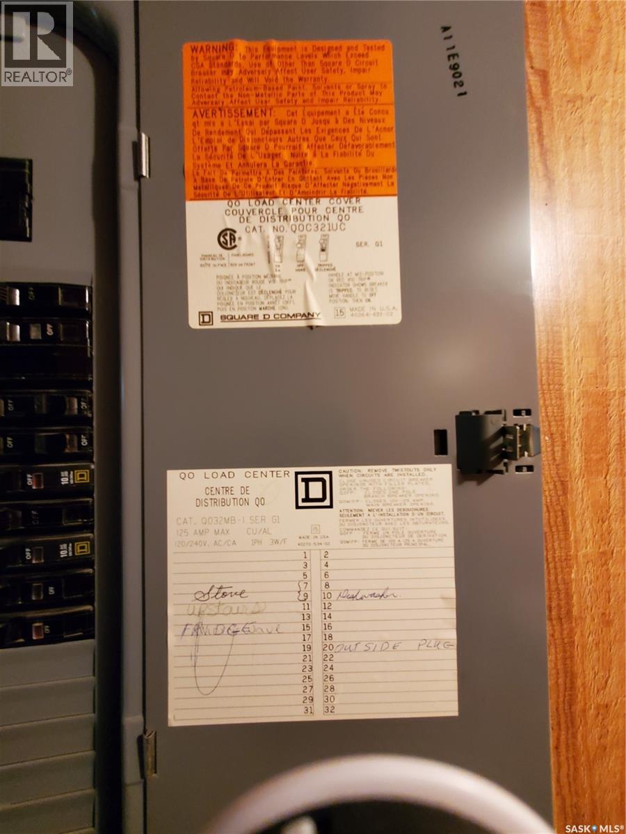 321 1st Street W, Ponteix, Saskatchewan  S0N 1Z0 - Photo 33 - SK033867