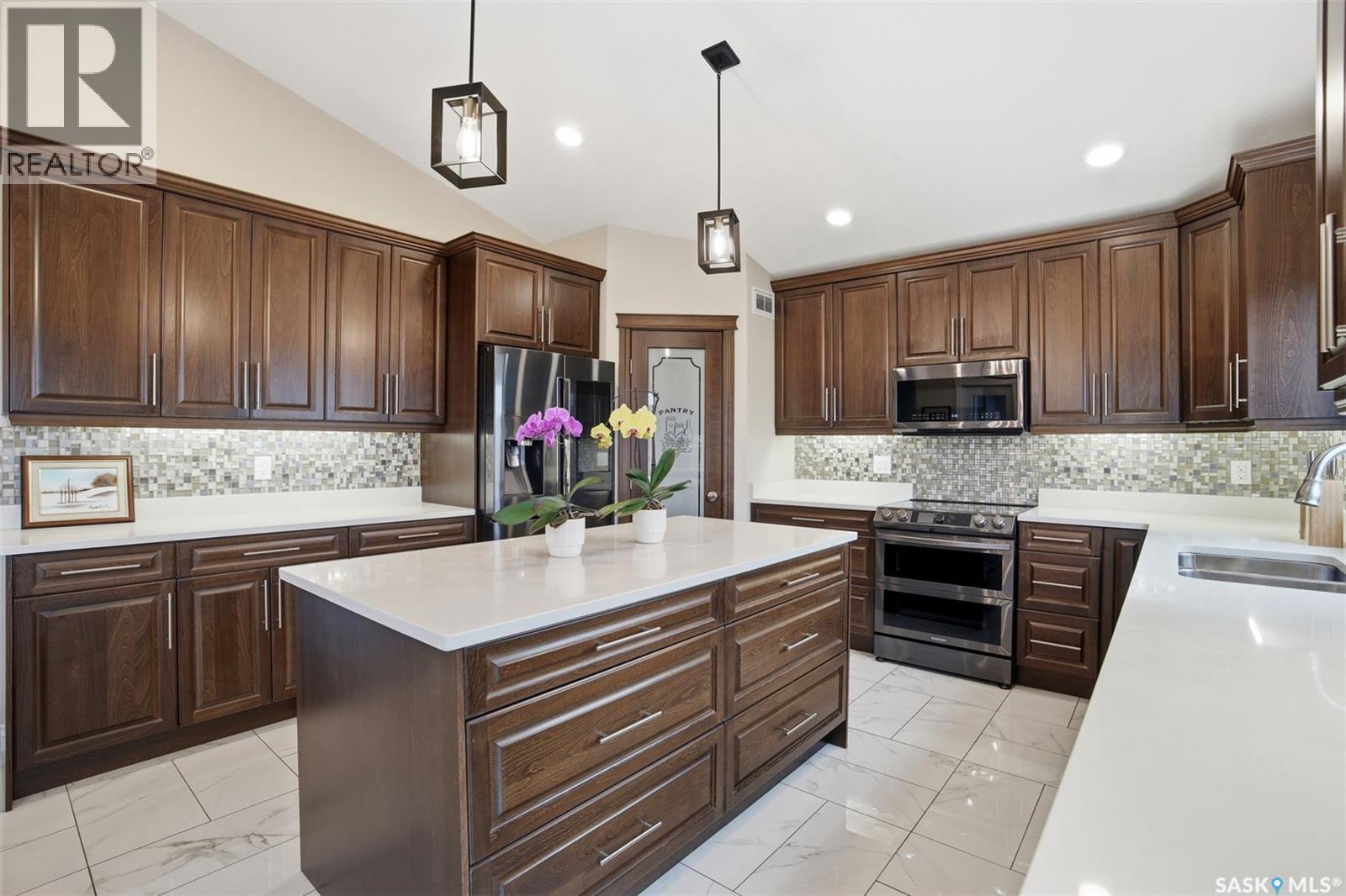 106 Johns Road, Saskatoon, Saskatchewan  S7W 0M8 - Photo 9 - SK033862