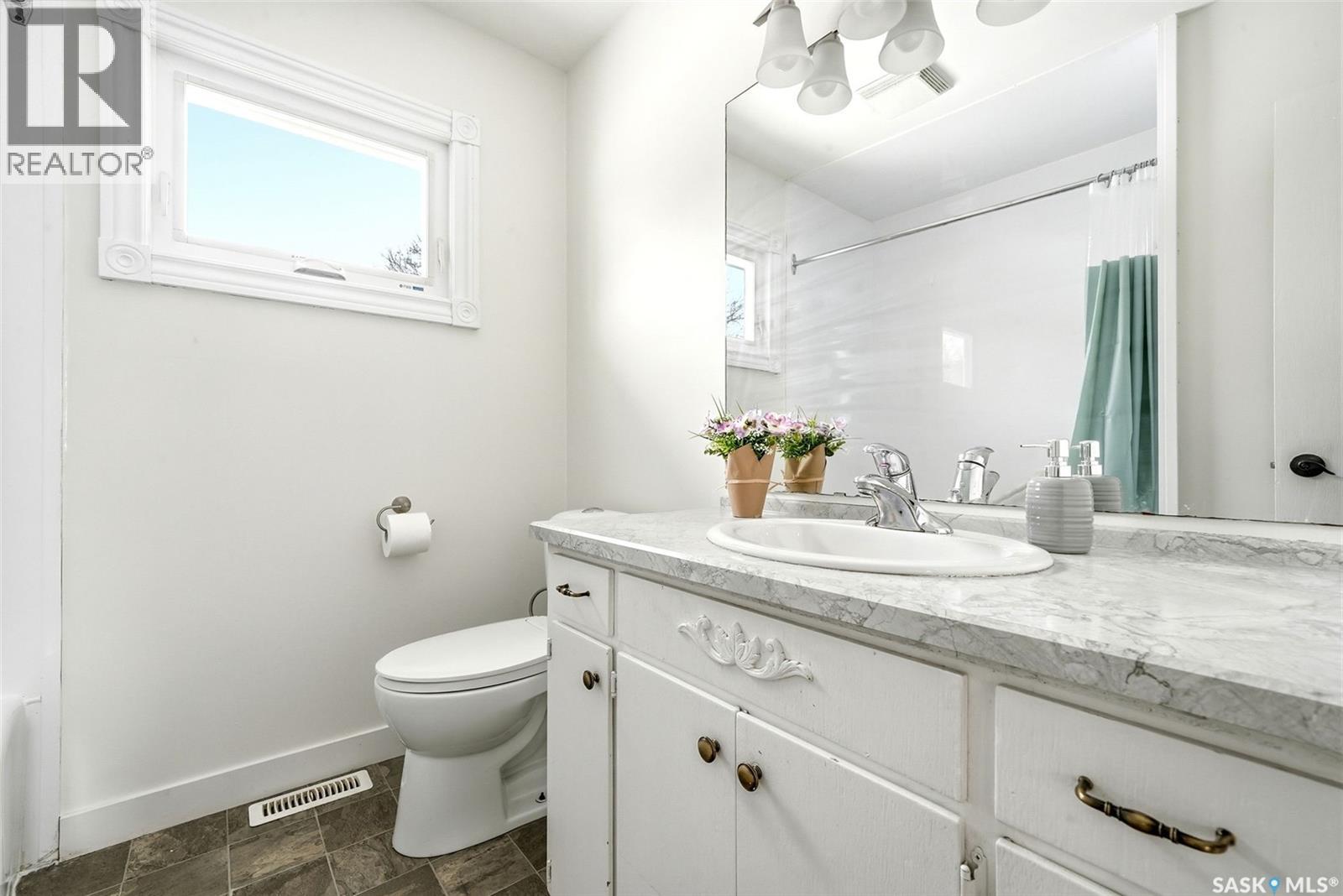 112 1st Avenue, Edenwold, Saskatchewan  S0G 1K0 - Photo 13 - SK033825