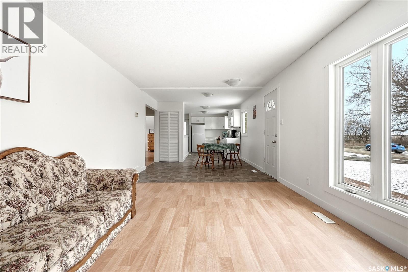 112 1st Avenue, Edenwold, Saskatchewan  S0G 1K0 - Photo 6 - SK033825