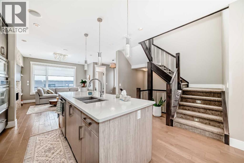 2117 51 Avenue SW, Calgary, Alberta  T3E 1J8 - Photo 7 - A2297431