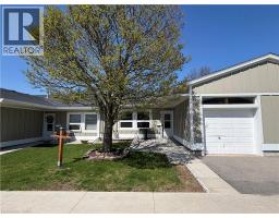22 BISHOP TONNOS Way, Hamilton, Ontario
