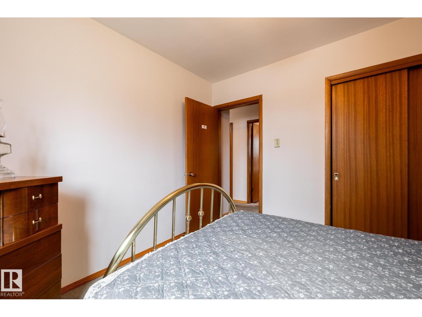 8612 68a St Nw, Edmonton, Alberta  T6B 1T5 - Photo 19 - E4484024