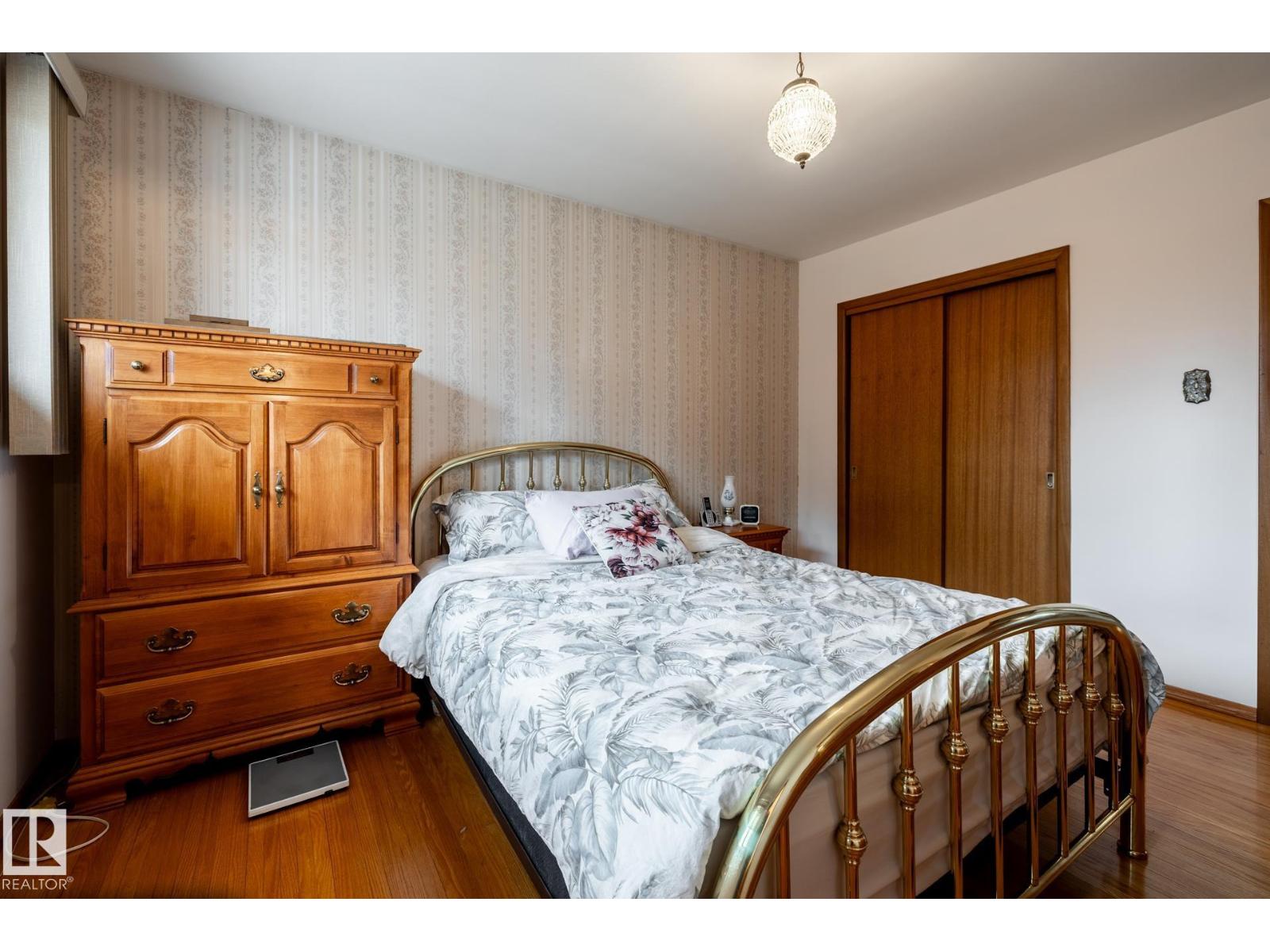 8612 68a St Nw, Edmonton, Alberta  T6B 1T5 - Photo 24 - E4484024