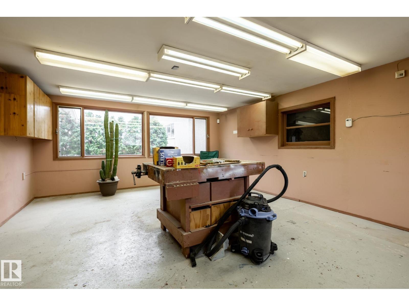 8612 68a St Nw, Edmonton, Alberta  T6B 1T5 - Photo 43 - E4484024