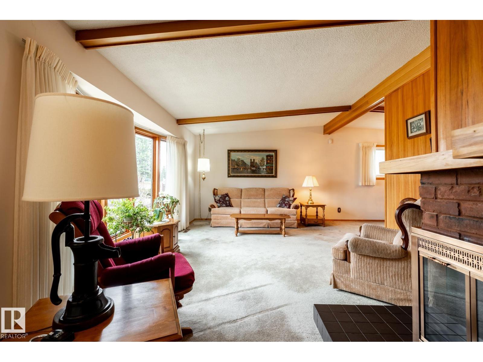 8612 68a St Nw, Edmonton, Alberta  T6B 1T5 - Photo 8 - E4484024