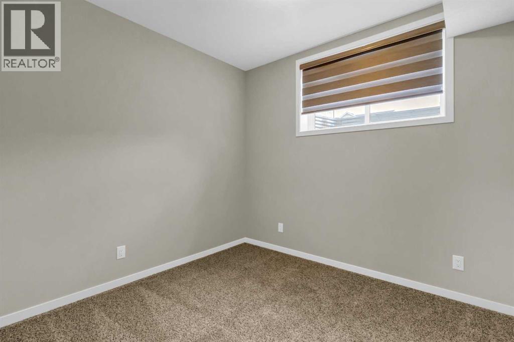 249 Aquila Drive Nw, Calgary, Alberta  T3R 1Y6 - Photo 25 - A2298108