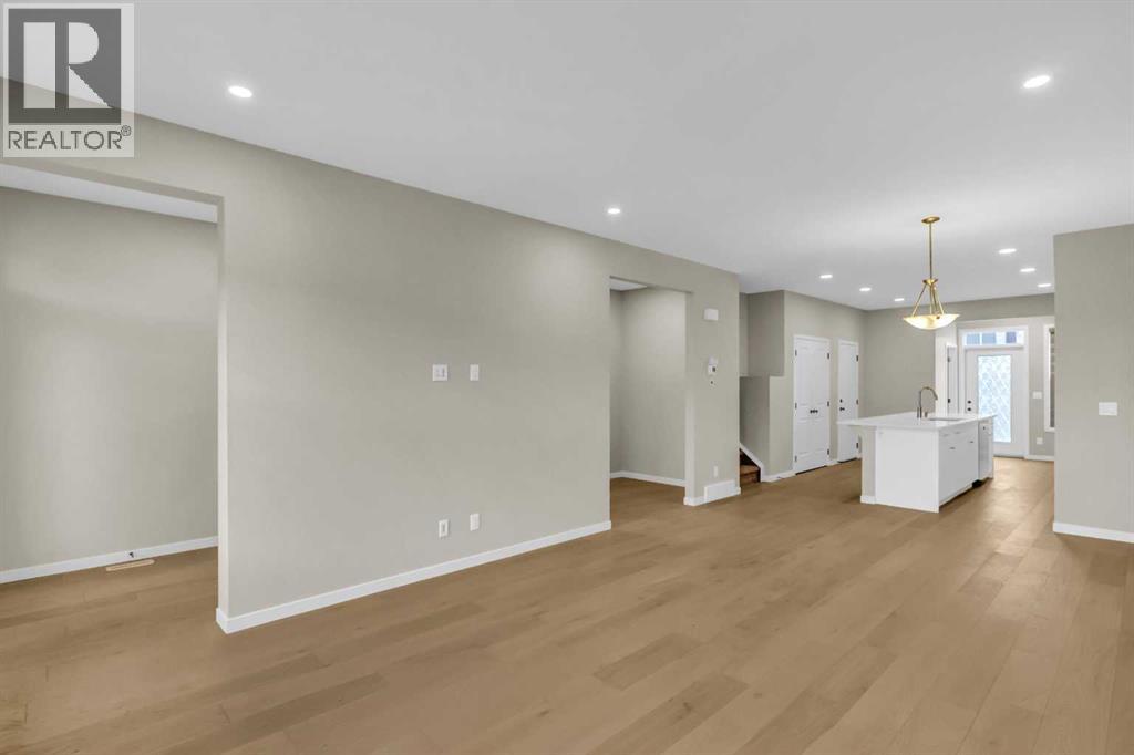 249 Aquila Drive Nw, Calgary, Alberta  T3R 1Y6 - Photo 19 - A2298108