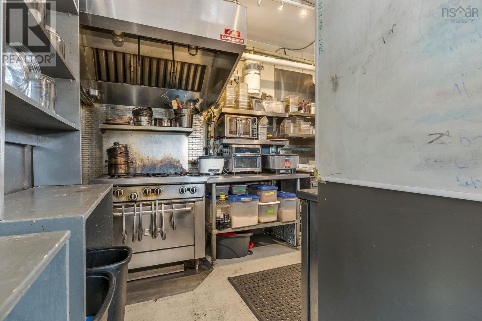 5775 Charles Street, Halifax, Halifax, Nova Scotia  B3K 1K7 - Photo 24 - 202608524