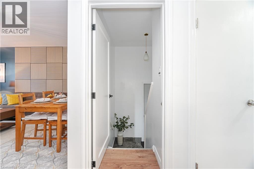 297 Mohawk Road W, Hamilton, Ontario  L9C 1W2 - Photo 24 - 40823920