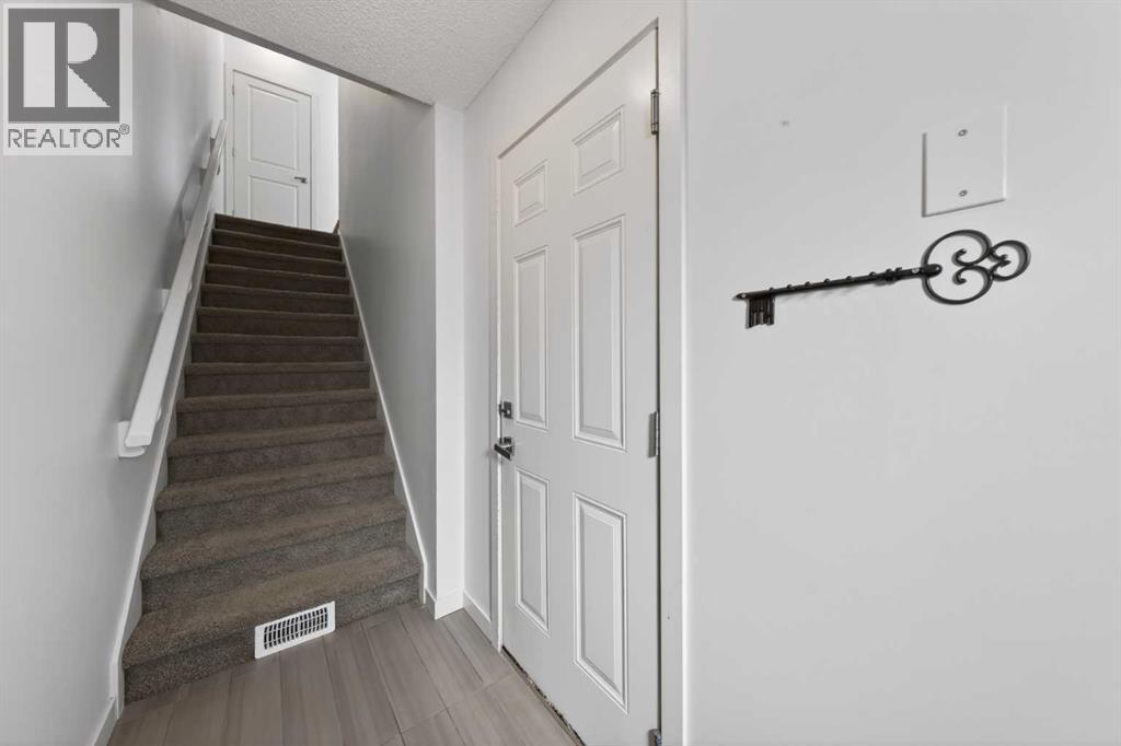 8 Walden Walk SE, Calgary, Alberta  T2X 0Y4 - Photo 6 - A2304343