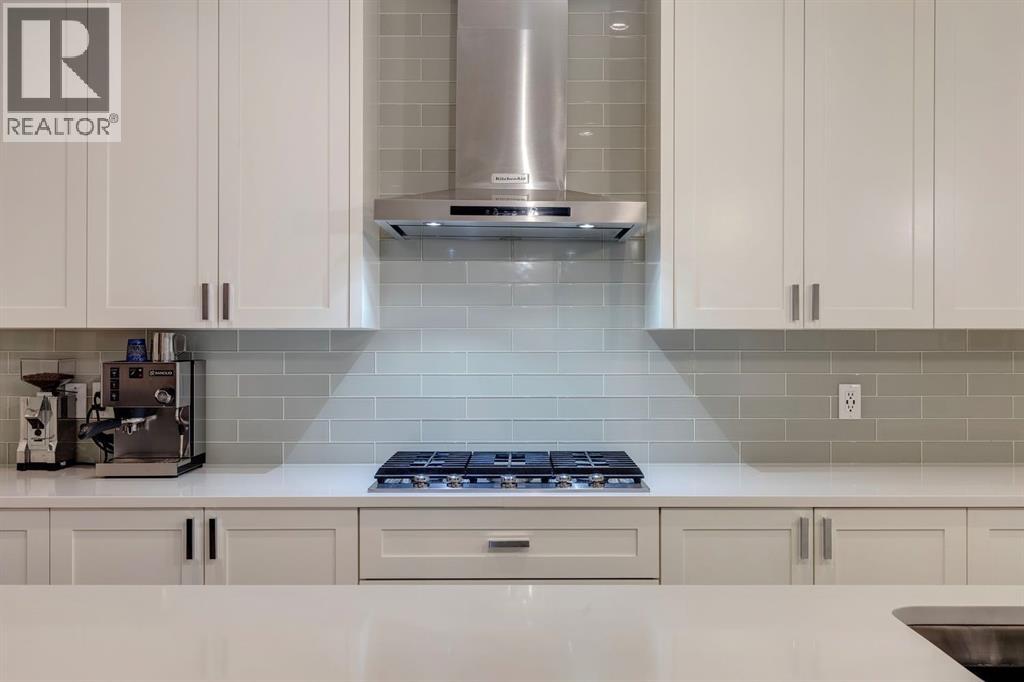 232 24 Avenue NE, Calgary, Alberta  T2E 1W8 - Photo 9 - A2304436