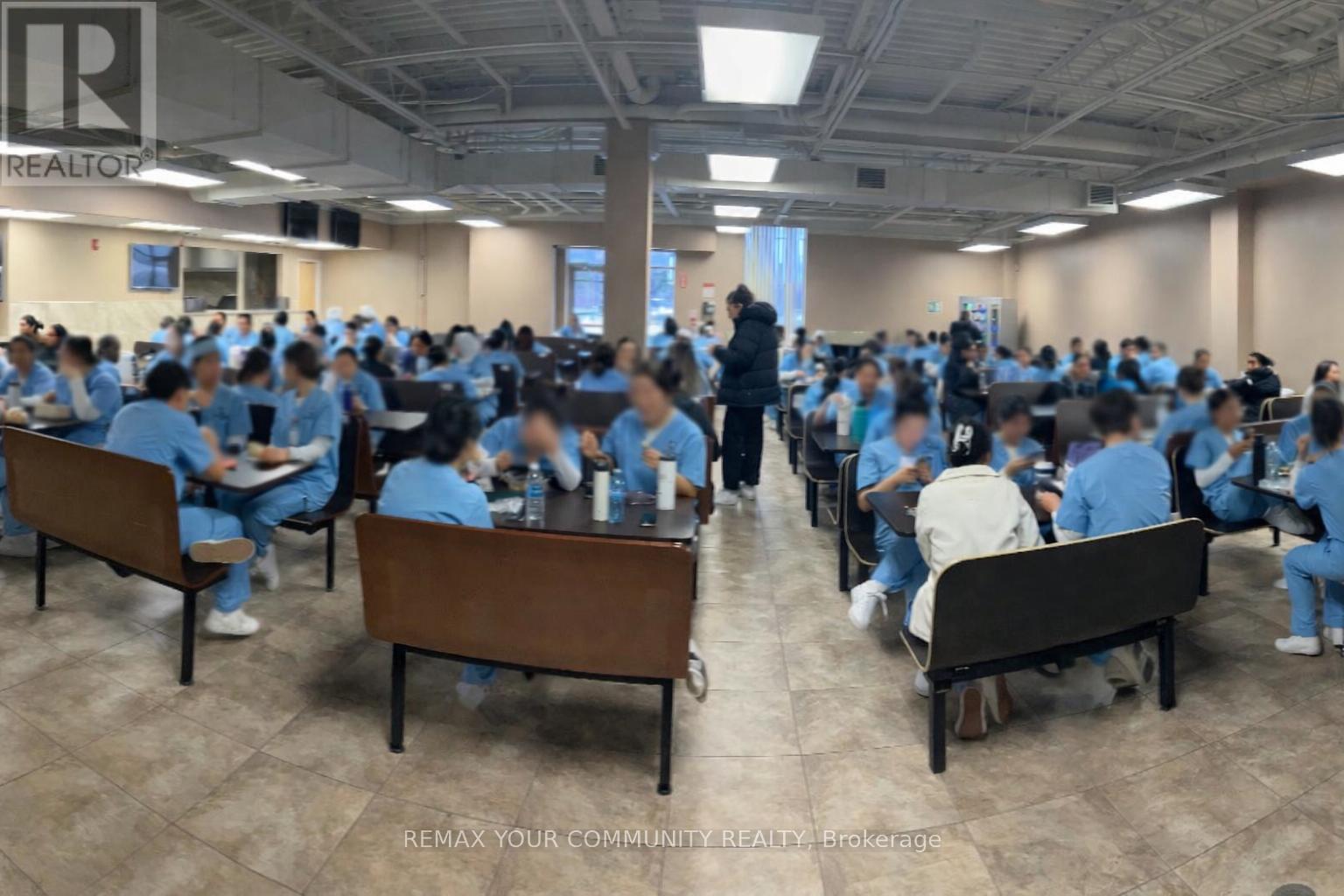 28 VANLEY CAFTERIA CRESCENT, Toronto, Ontario