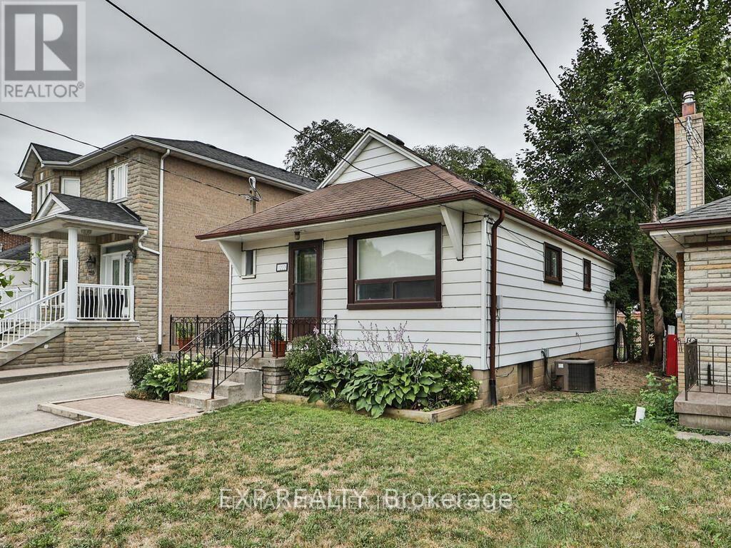 1223 GLENCAIRN AVENUE, Toronto, Ontario
