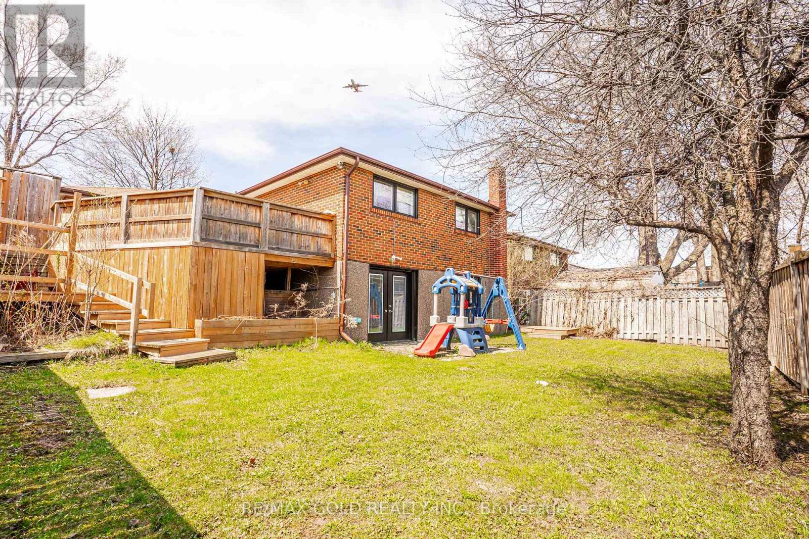 23 Dunster Crescent, Brampton, Ontario  L6T 3J8 - Photo 42 - W13040752