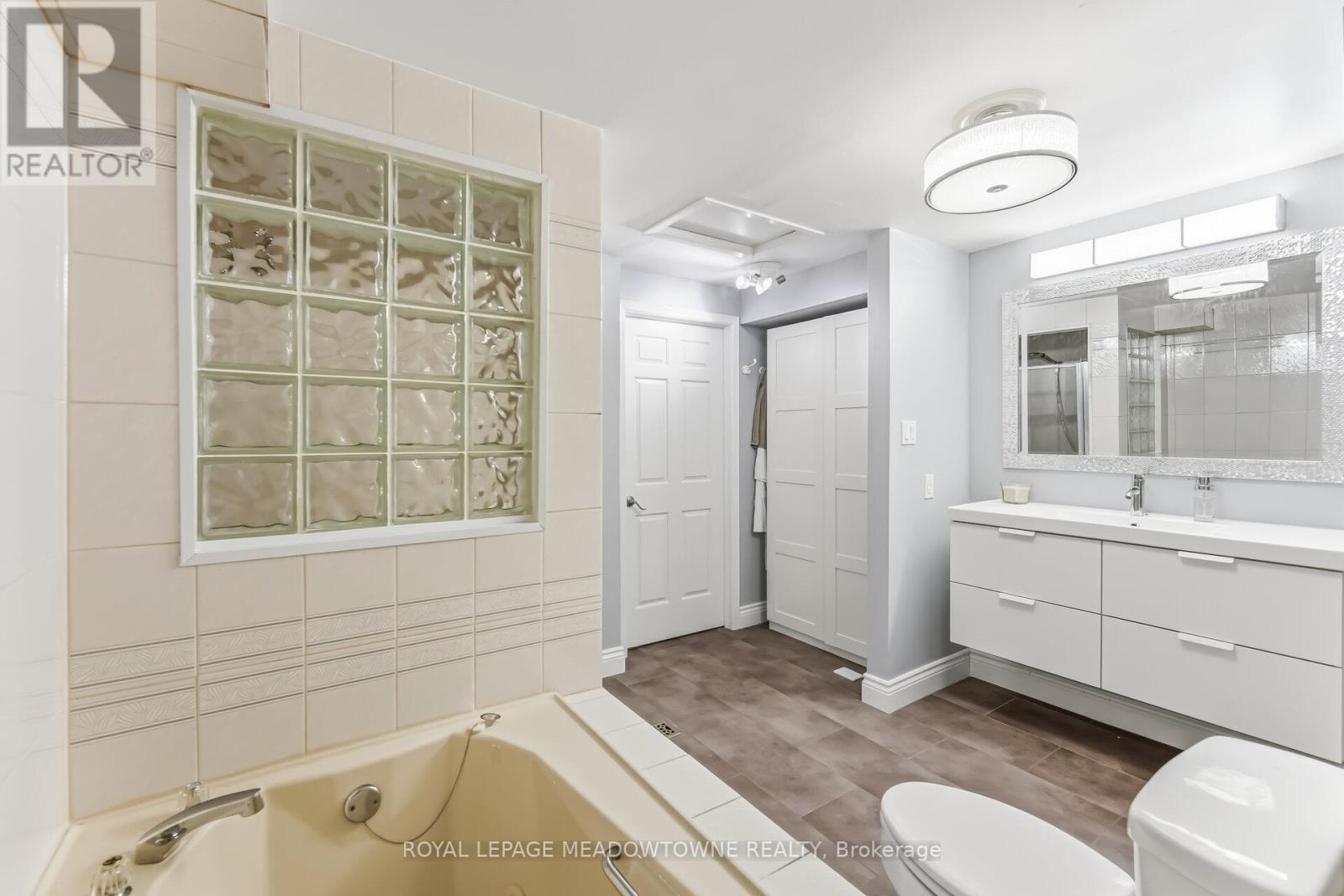 38 Mckillop Court, Brampton, Ontario  L6Y 3J2 - Photo 30 - W13040788