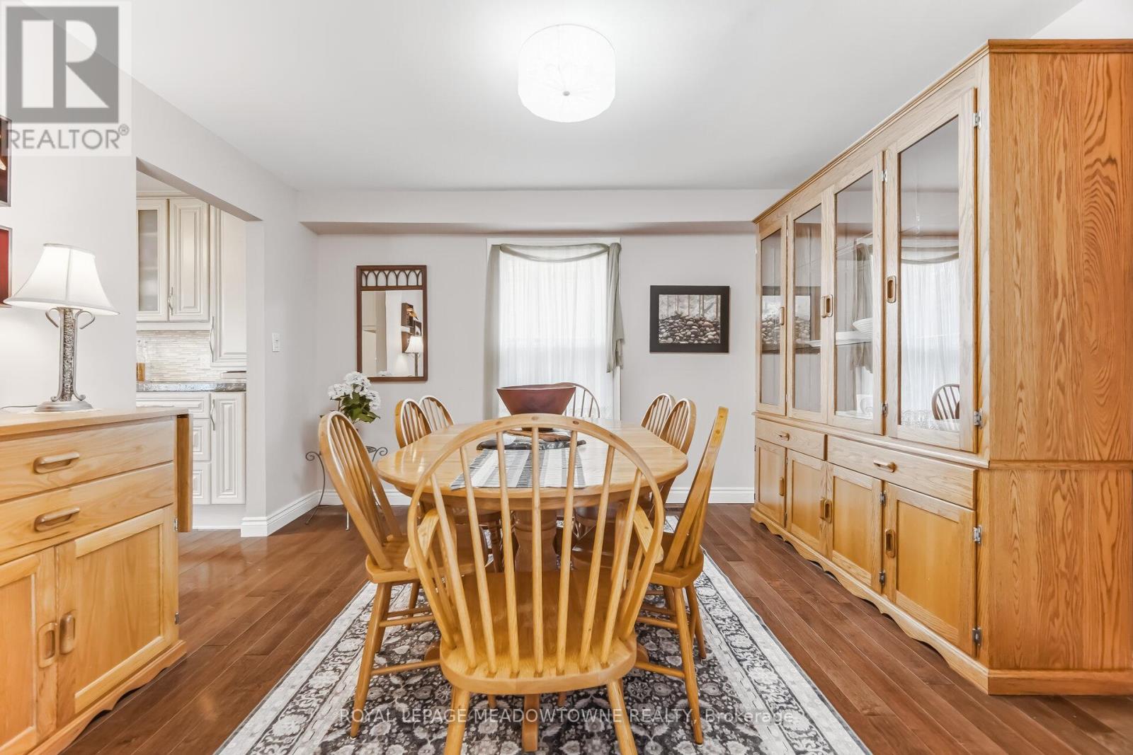 38 Mckillop Court, Brampton, Ontario  L6Y 3J2 - Photo 5 - W13040788